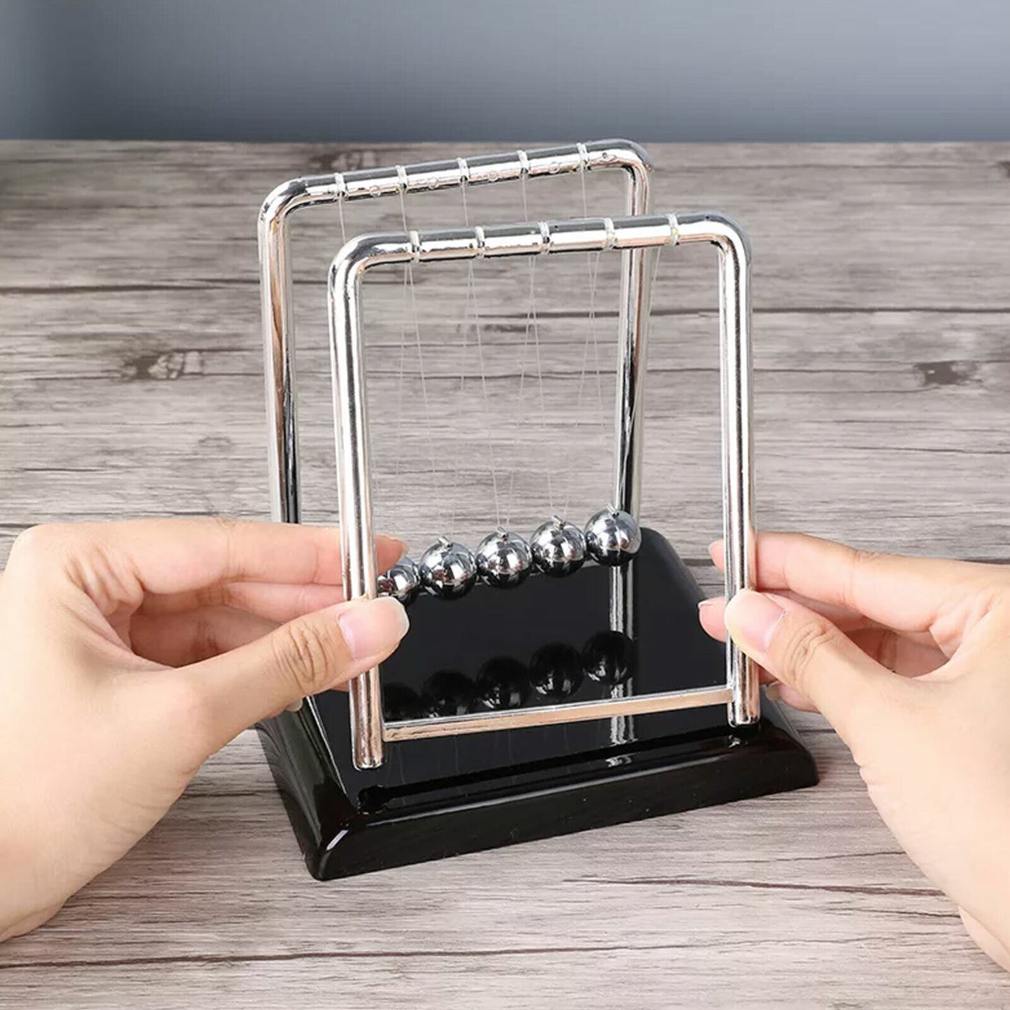 Newton Ball Swing